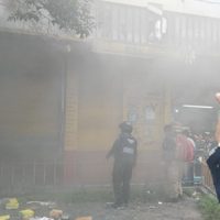 Reportan tres defunciones por incendio en La Merced