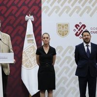 Sheinbaum desestima discutir el aumento a las tarifas del transporte