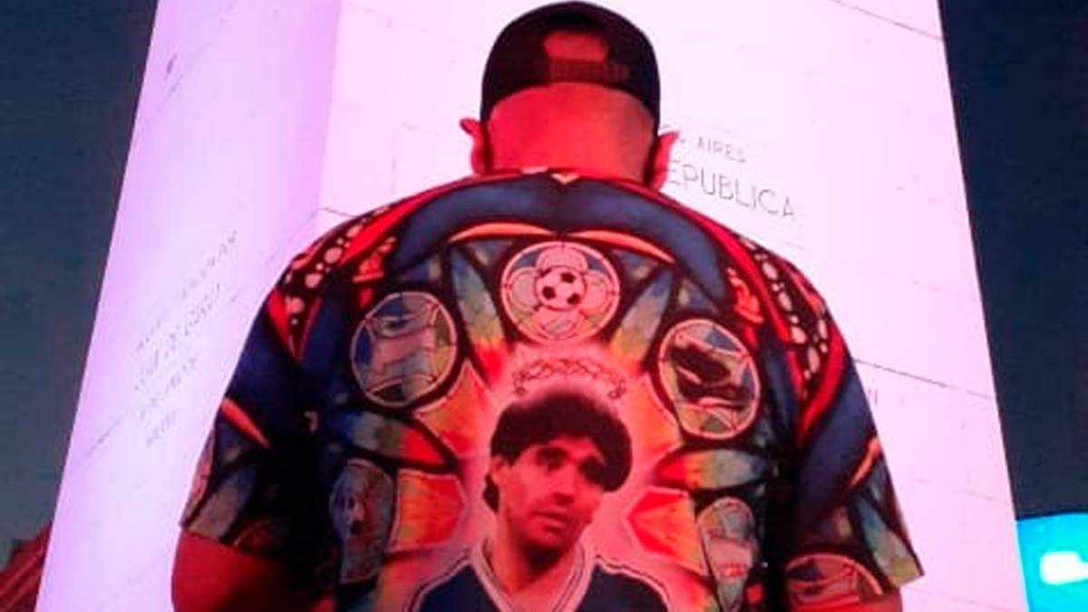 Homenaje a Diego Maradona en el Obelisco. Fuente: Sofia Taresco