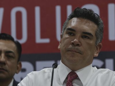 Layda Sansores exhibe presuntos jets que compró "Alito" Moreno en tiempo de elecciones
