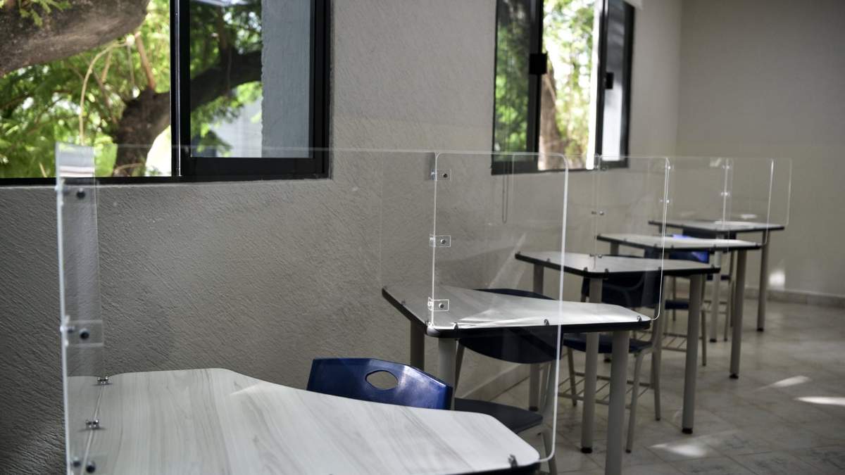 Aulas vacías por la pandemia de covid-19