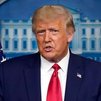 Donald Trump contradice al CDC: vacuna contra covid-19 estará a fines de 2020