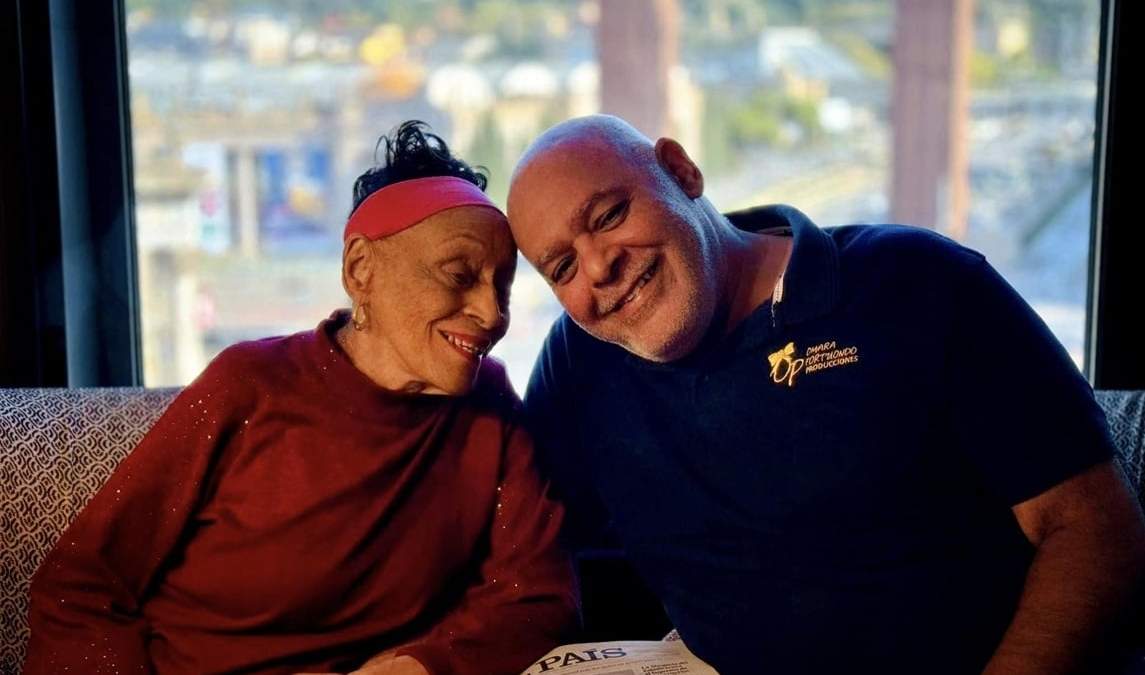 La cantante cubana Omara Portuondo anuncia su retiro de los escenarios tras 79 años de carrera