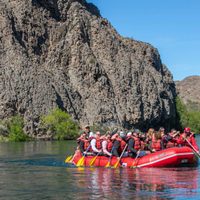 Flotadas para solas y solos en Neuquén: el plan inesperado del verano 2026 en el río Limay
