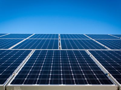 Energía limpia: acuerdan la edificación de un nuevo parque solar en Gualeguaychú