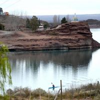 La comunidad de Chocón Medio halló 12 huellas de dinosaurio