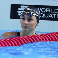 Summer McIntosh gana su primera medalla de oro en el Campeonato Mundial de Deportes Acuáticos