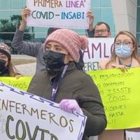 Trabajadores de la salud reciben a AMLO con protesta en Tamaulipas