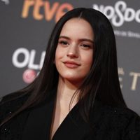 ¿Rosalía se atrevió a romper la cuarentena para viajar? Lo registró en video. ¡Dios!