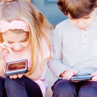 El 73% de los niños y niñas en Europa ya controla la mensajería instantánea desde su móvil o tableta