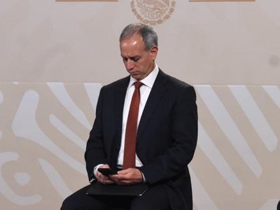 “Ya llegará la hora de rendir cuentas por más de 600 mil muertos": Zuckerman a López-Gatell