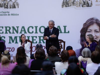 Adiós AMLO: Las deudas obradoristas con las mujeres