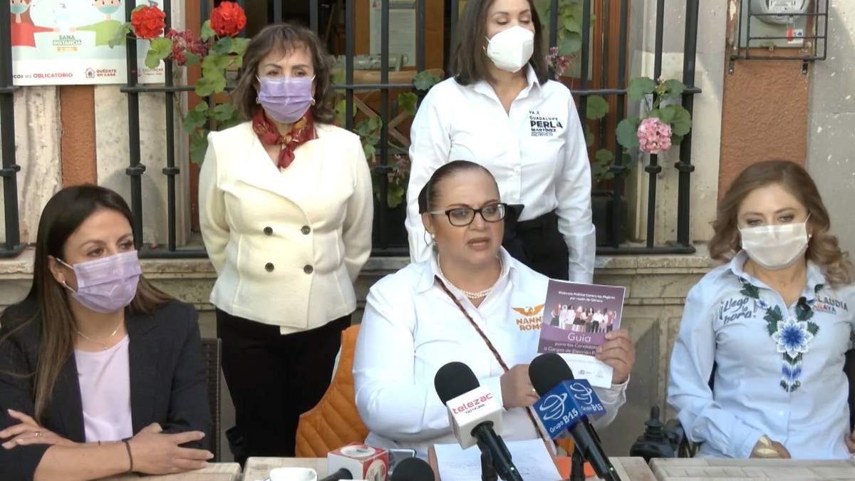 Guadalupe Medina Padilla, Ana María Romo y Claudia Anaya