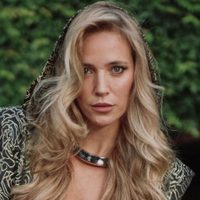 El conjunto sastrero de Luisana Lopilato que enamora y se puede usar de día o de noche