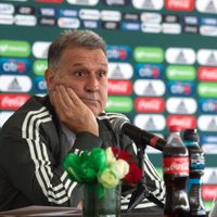 Federación Mexicana de Fútbol condena agresión al Tata Martino