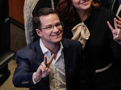 Así justificó Ricardo Anaya por qué estuvo fuera del país (Video)