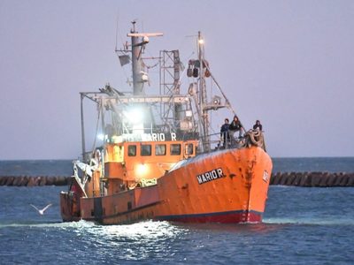 Buque de pesca solidario: repartirán 42 toneladas de merluza