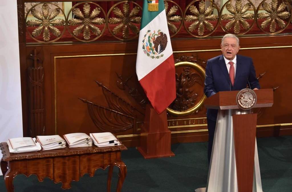 Presentación de reformas constitucionales