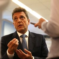 Sergio Massa anunciará aumentos en los límites de compra de las tarjetas de crédito