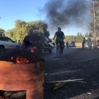 Caos en los puentes: protestas de ATE Río Negro paralizaron el tránsito entre Cipolletti y Neuquén