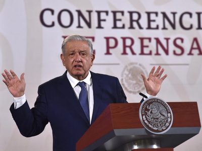 “Que cambie su teléfono”: AMLO justificó haber revelado el número telefónico de periodista del NYT