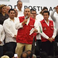 Beltrones se deslinda de Duarte y alaba a Yunes