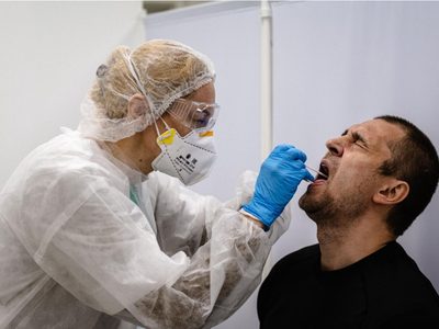 Bajaron las muertes por coronavirus en el país: qué dice el último reporte sanitario