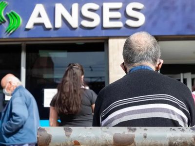 ANSES confirmó el monto de la jubilación mínima de agosto con sus bonos y aumentos