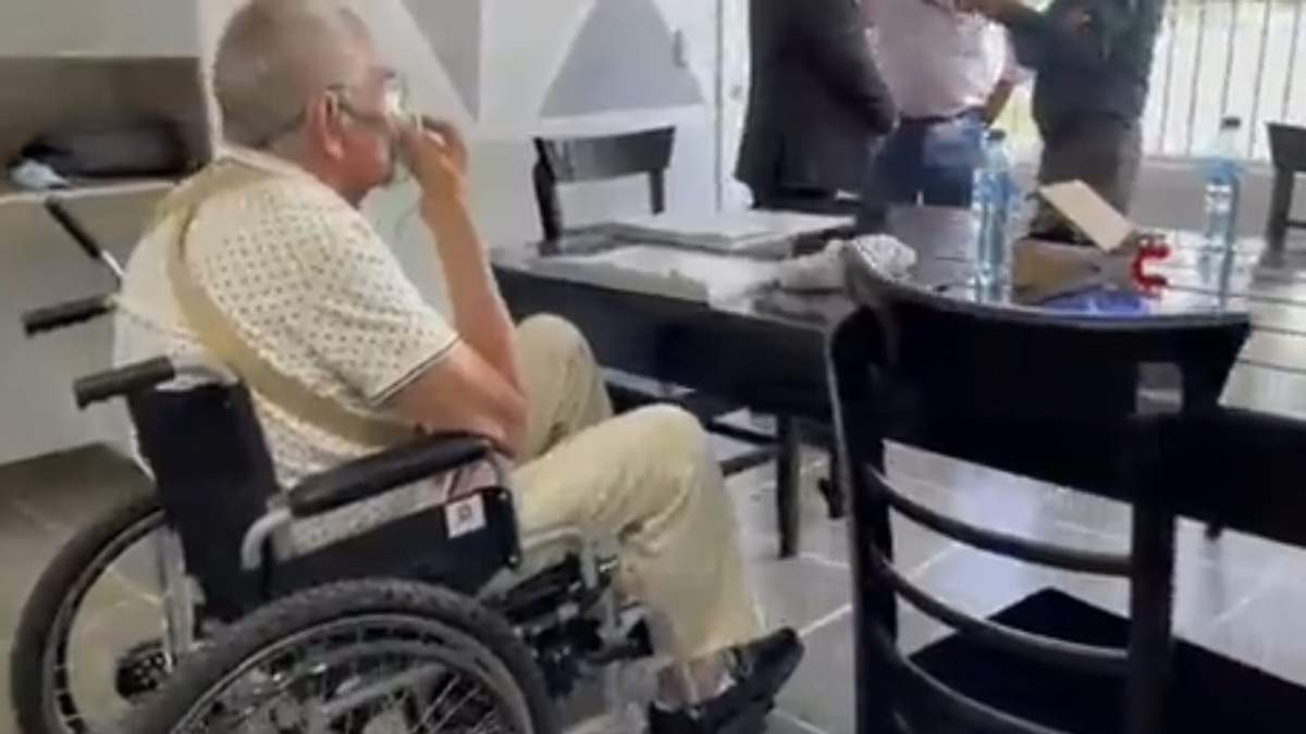 En redes sociales circularon imágenes del capo este jueves en el penal de Puente Grande