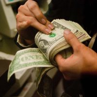 Dólar hoy: cuál es la cotización de la moneda este martes, 12 de abril