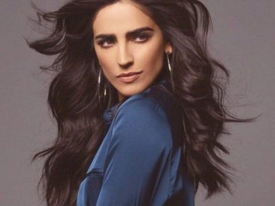 ¡Lomazo picante! Bárbara de Regil se destapa en la arena y el sol la broncea toda