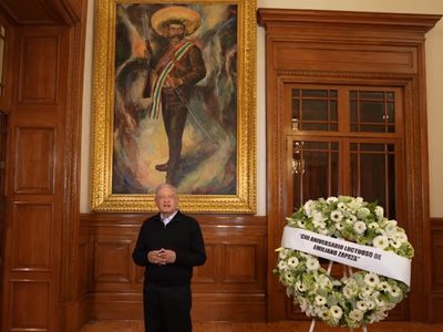AMLO recuerda el 103 aniversario luctuoso de Emiliano Zapata con corrido de María Amparo Ochoa