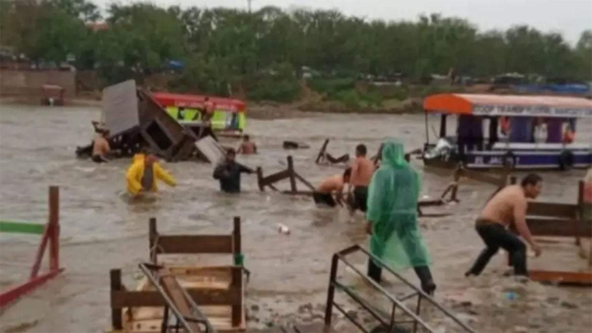 La crecida del Río Bermejo en Bolivia dejó argentinos varados en el vecino país.