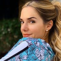 "¡Se desprende!" Julieta Nair Calvo colapsó con un diminuto top ¡Escapó una!