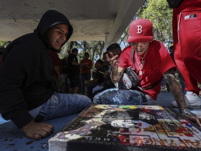 Poleana: el juego nacido en las cárceles mexicanas que sirve de terapia y clase de matemáticas