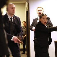 Lo que sabemos del tiroteo que interrumpió la cena de corresponsales con Trump