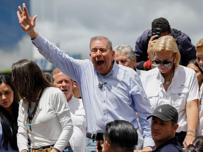 Fiscalía de Venezuela pide orden de arresto contra el candidato opositor González Urrutia