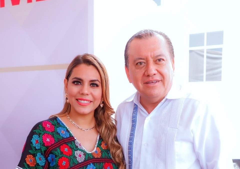 El rector de la UAG, Javier Saldaña y la gobernadora de Guerrero, Evelyn Salgado