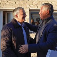 Una donación de YPF permitirá sumar tres millones de dólares al financiamiento de las Becas Gregorio Álvarez