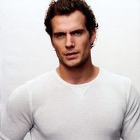 ¡Traigan un matafuegos! Henry Cavill fue fotografiado infraganti y ¡arde la platea!
