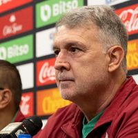 “Tata” Martino siente que es "el enemigo público número uno" en México