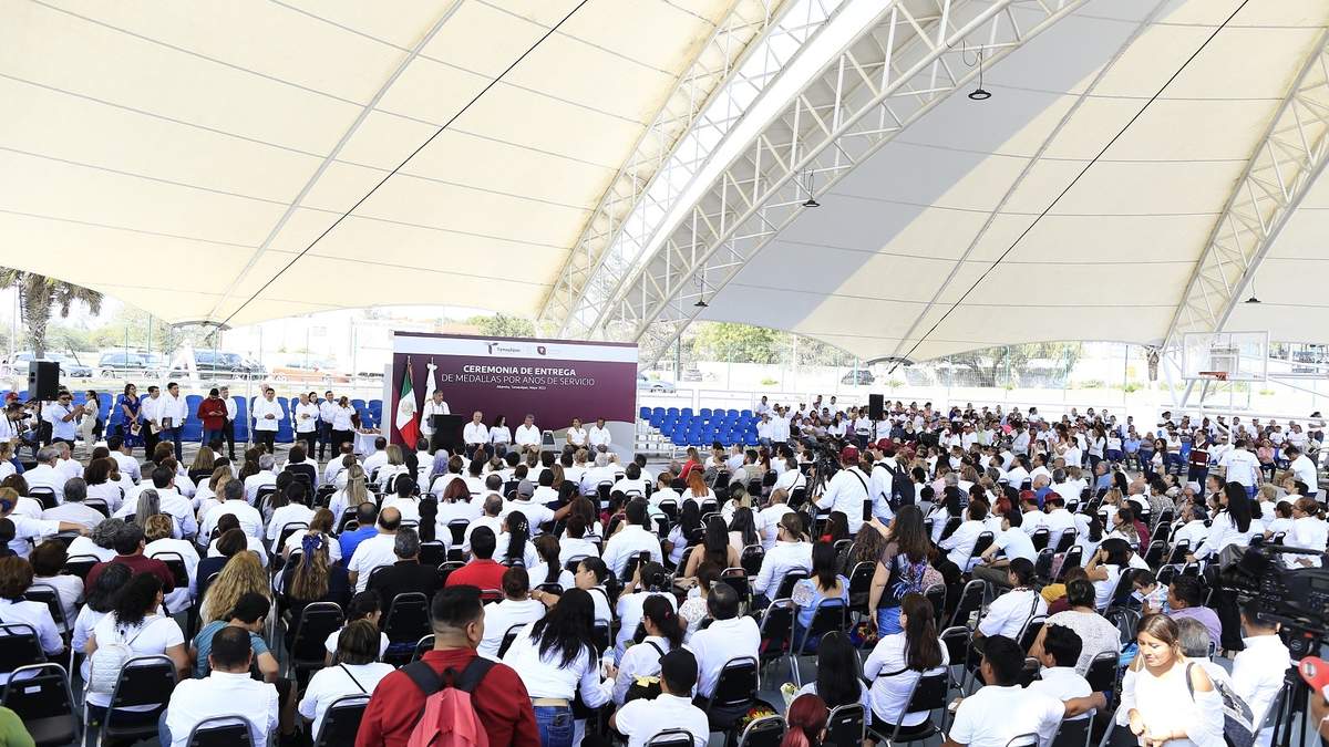 En la transformación del sector salud, las y los trabajadores tendrán seguridad laboral