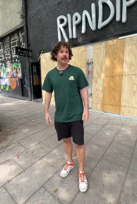 Luisito comunica