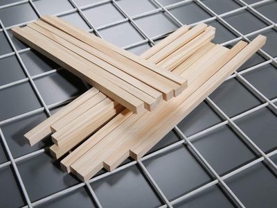 No tires las varillas de madera que te sobraron y creá este genial proyecto para poner en tu escritorio