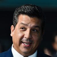 García Cabeza de Vaca insiste en candidatura, pero el INE lo batea de nuevo