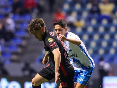 Córdova falla penal y el campeón Toluca no pasa de un 0-0 ante Puebla