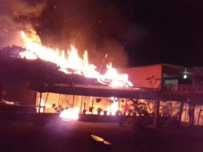 Comando balea e incendia dos restaurantes en la Cuenca del Papaloapan, en Veracruz (Video)