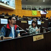 La izquierda no quiere “que abran la puerta a que la población financie las rutas a las petroleras"