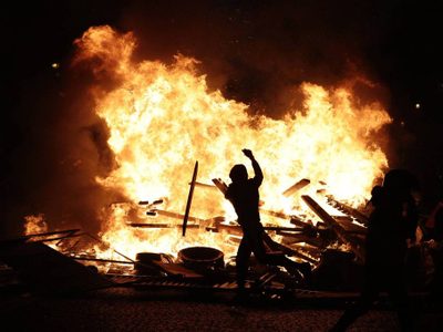 Macron en crisis:  Se perfilan días peores