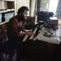 Garth Hudson, legendario músico de The Band, fallece a los 87 años